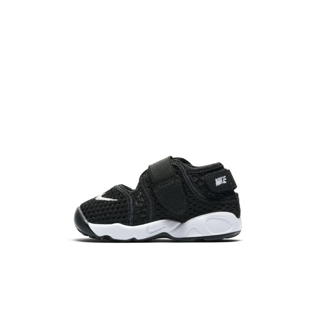 Photo from NIKE.COM;黑色唔怕污糟