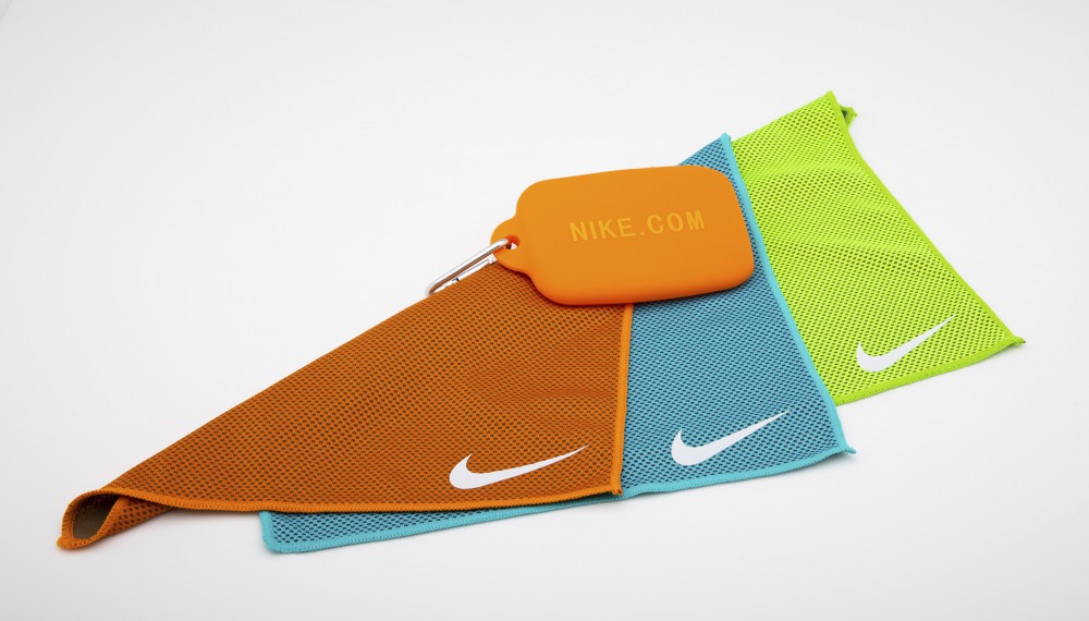 Photo from NIKE.COM ;涼感運動毛巾套裝