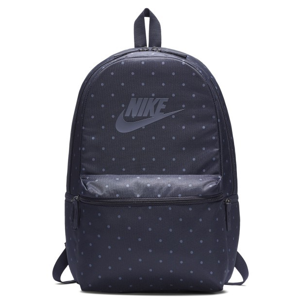 Photo from NIKE.COM;鐵架黑