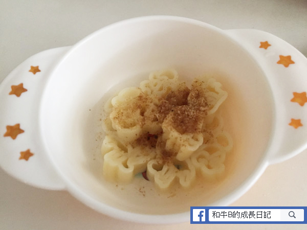 幼兒食譜 -  倒入玻璃器皿