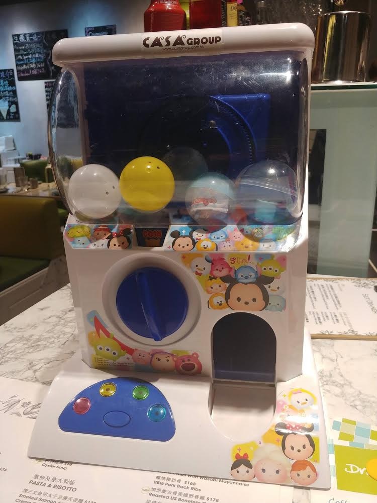 親子餐廳 - 小型扭蛋機