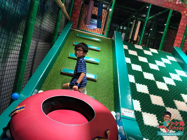 親子外遊 - 「憤怒鳥海灘」