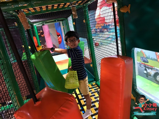 親子外遊 - 「憤怒鳥海灘」