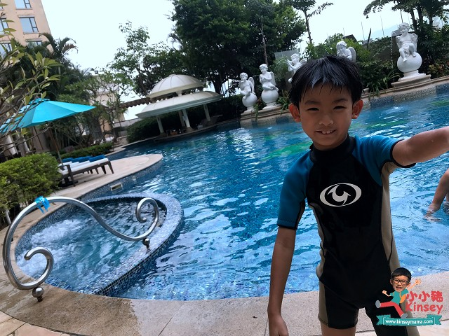 親子外遊 - 泳池游水