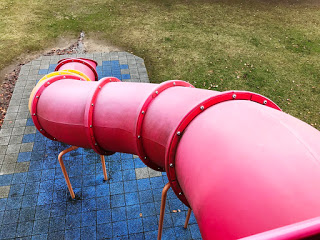 親子旅遊 - 波浪型溜滑梯