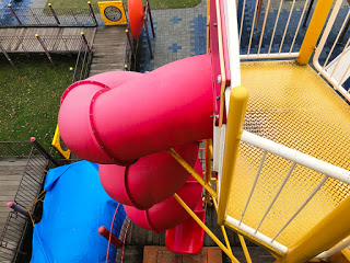 親子旅遊 - 水管型溜滑梯