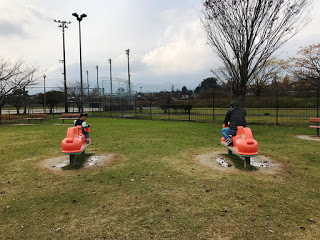 親子旅遊 - 搖搖馬