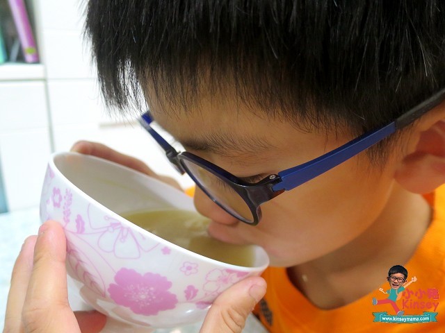 湯水步驟：最後加少少鹽調味就飲得啦~
