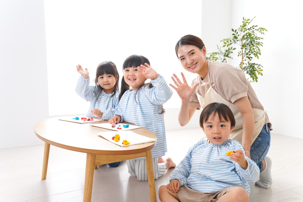 概覽涵蓋全港約1,050所幼稚園的資料,包括在2019/20學年參加幼稚園教育計劃的幼稚園名單