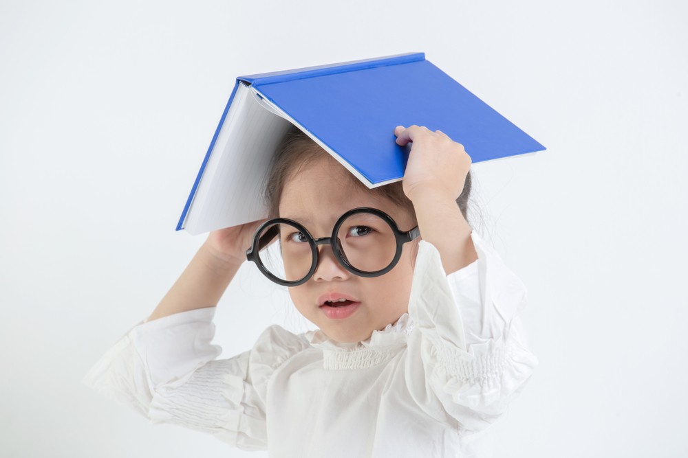 孩子從嬰兒時期已經開始觀察大人的口型,從牙牙學語到慢慢自己發聲