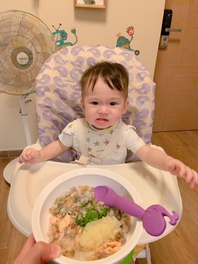 加固時期 - 表現得很不想吃