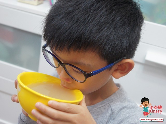 湯水推介:最後加鹽調味,就可以飲得啦(由於本身元貝帶有鮮甜味,所以加少少鹽就夠晒)~