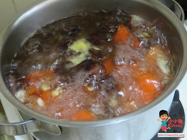 湯水分享：然後用大火加蓋煲約10分鐘~