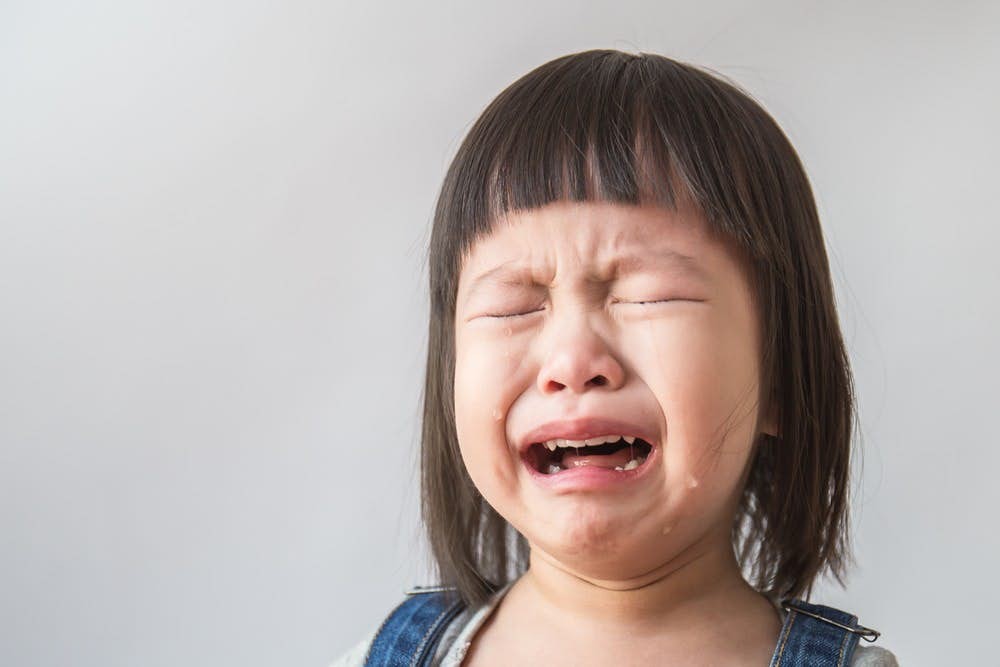 孩子午睡:發脾氣