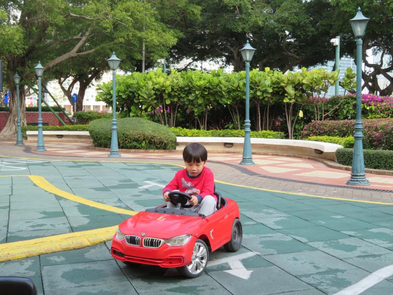 親子外遊 - 玩命的旅程