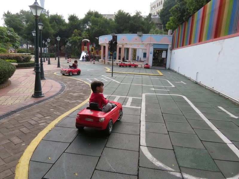 親子外遊 - 玩命的旅程