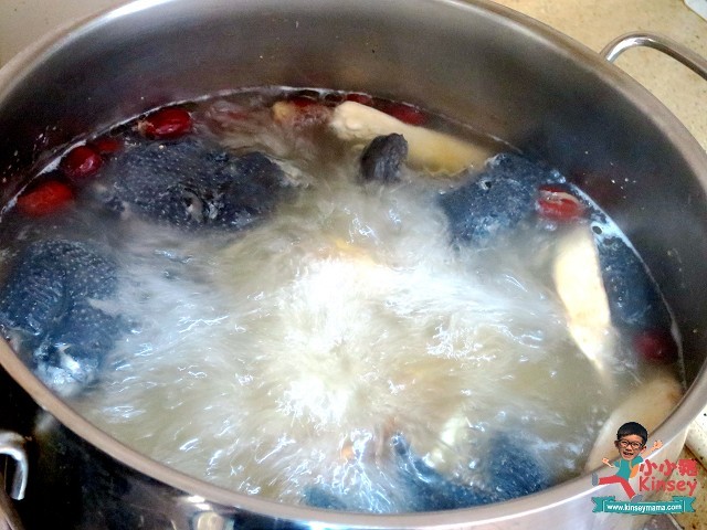 湯水分享:待再次水滾後,用大火加蓋煲約15分鐘~