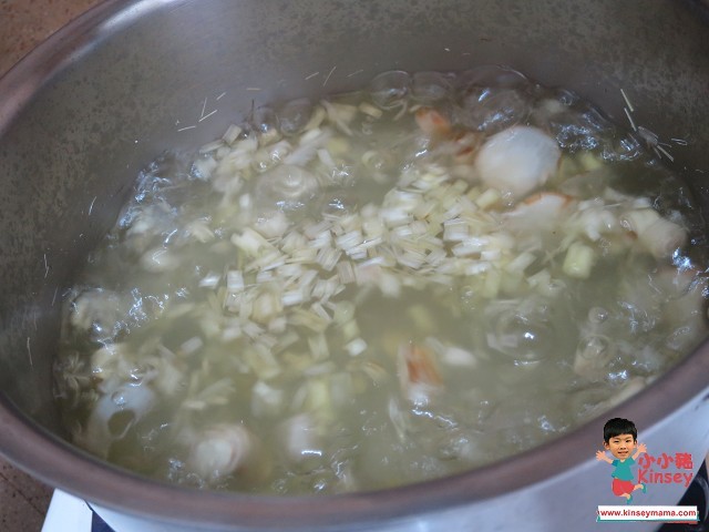 湯水分享:然後用大火加蓋煲約5分鐘~