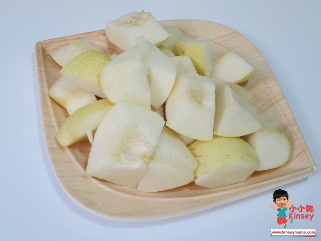 湯水分享:雪梨洗淨去核切塊~