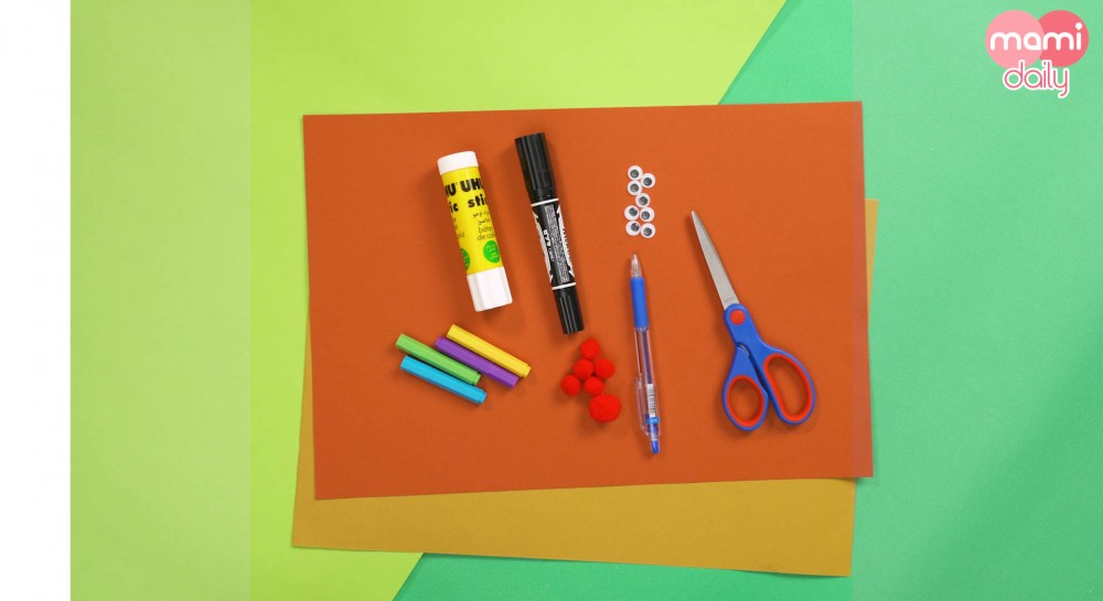 剪刀、筆、漿糊筆、白膠漿、雙面膠紙