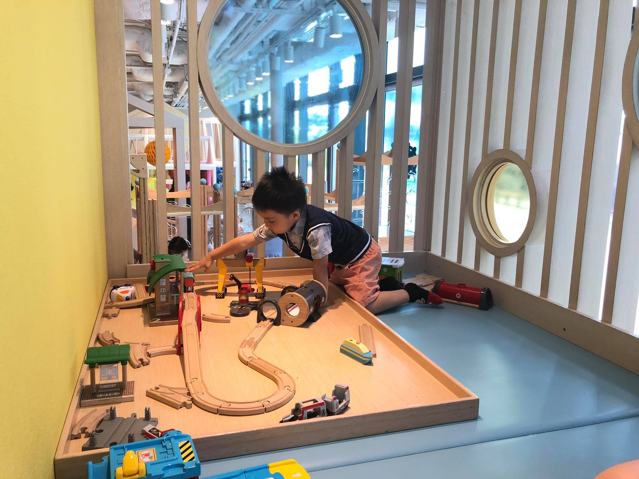 親子好去處 - 木粒池