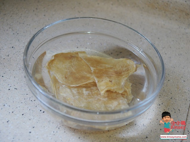 湯水食譜：鱷魚乾浸至軟身(最少大約半小時)~