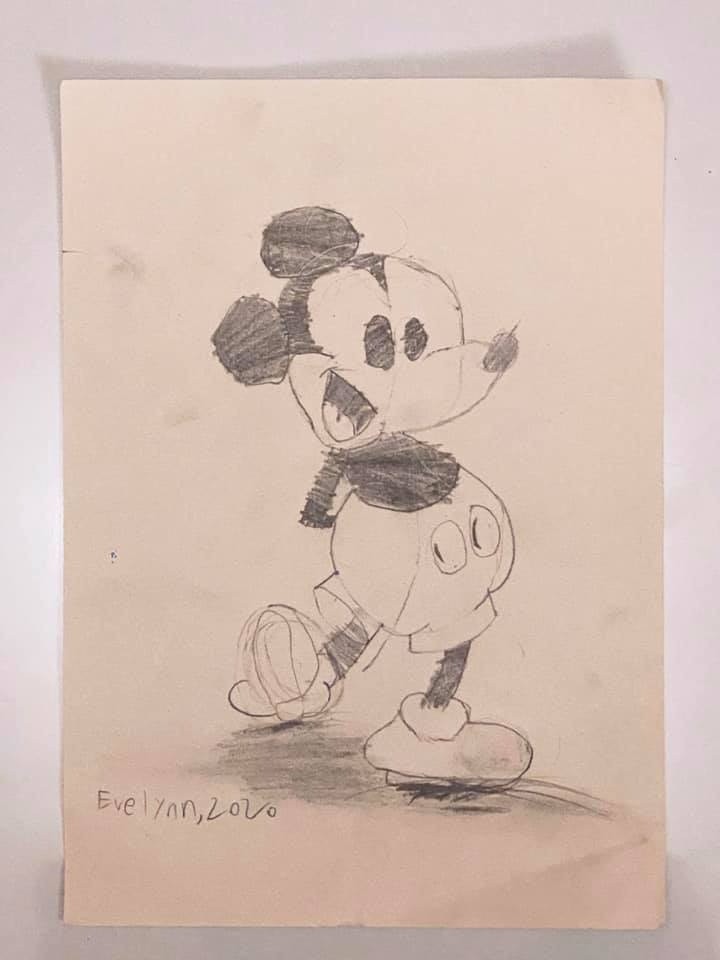 只要18個步驟，跟著影片就能畫出一隻可愛的米奇。