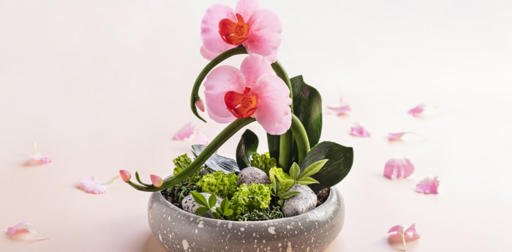 藉著母親節，將這個別緻的「花妍蜜語」蛋糕送給媽媽以表孝心。