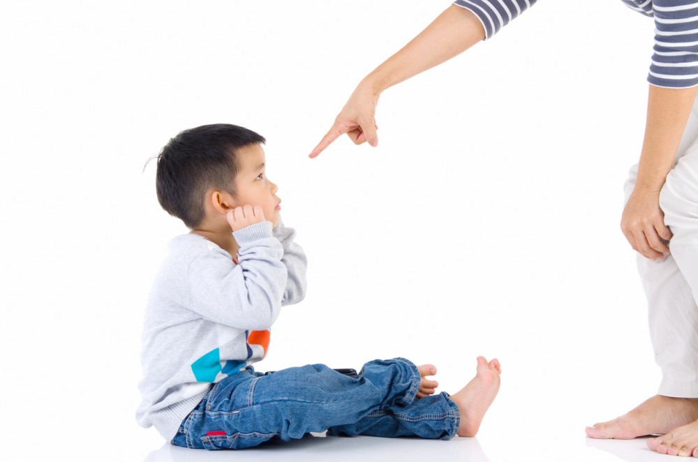 表面上也許可以快速解決問題,但實際上卻可能對孩子造成深遠的負面影響。