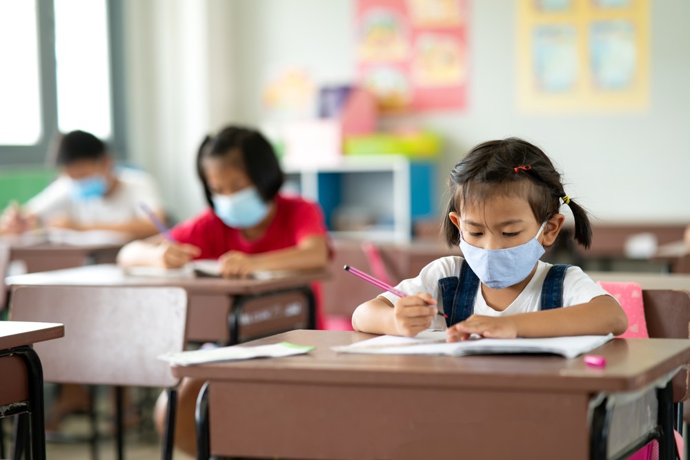 教育局允許有需要的學校延遲小五呈分試。