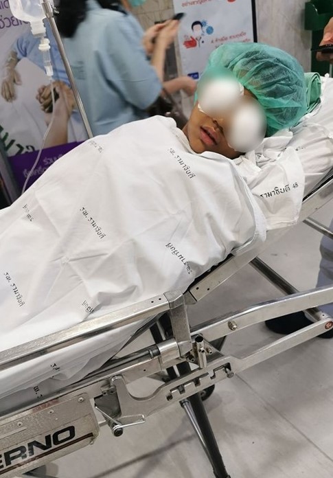泰國7歲男童因為手機成癮而需要做手術。