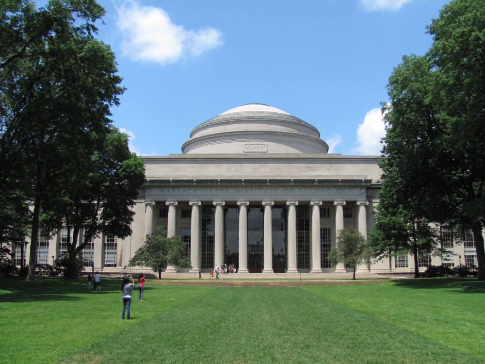 美國的麻省理工學院多年來穩佔全球大學第1位。