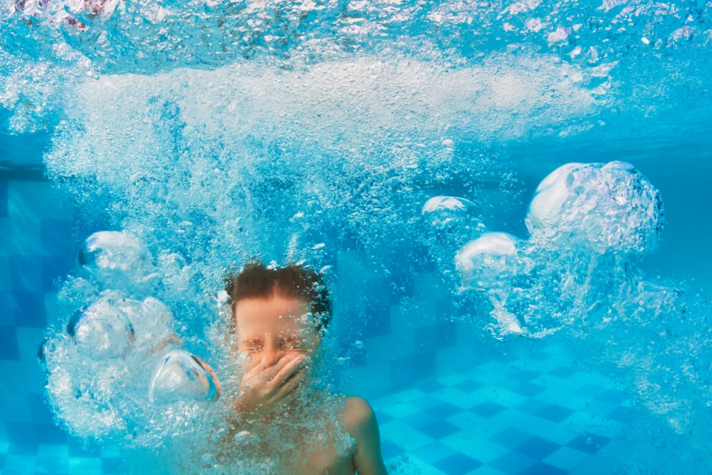 游泳可改善呼吸、心血管系統和神經系統，