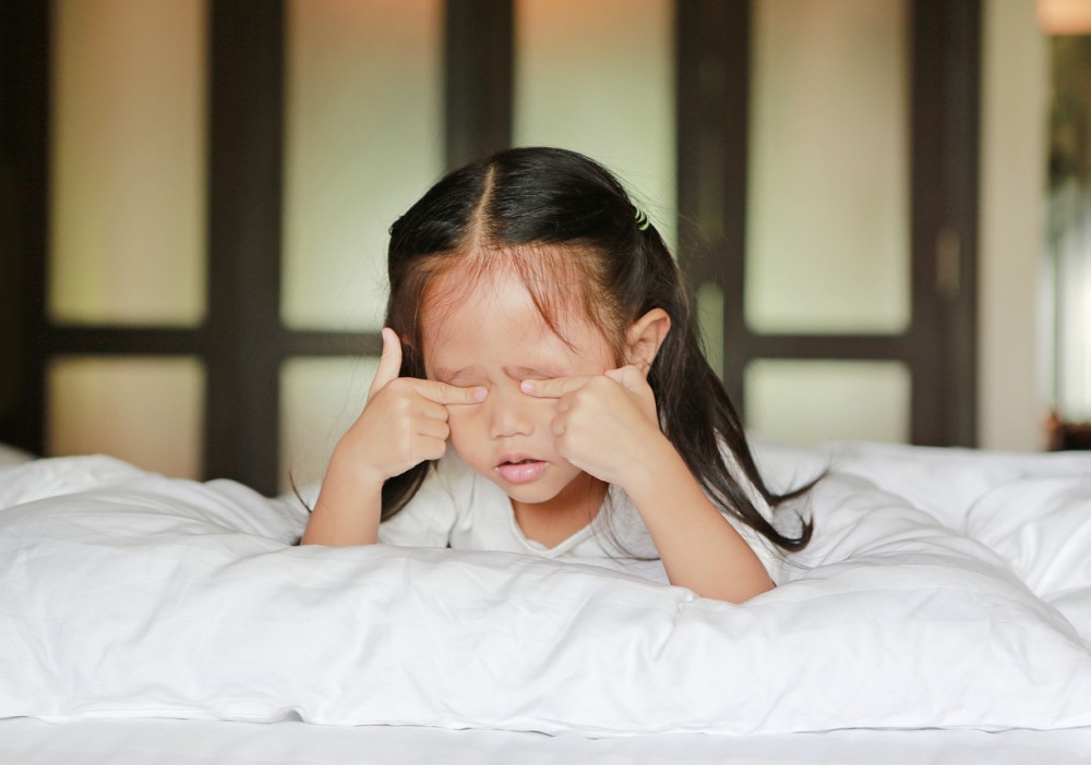 小朋友如果經常揉眼睛,可能是在過程中得到一些意想不到的感覺。