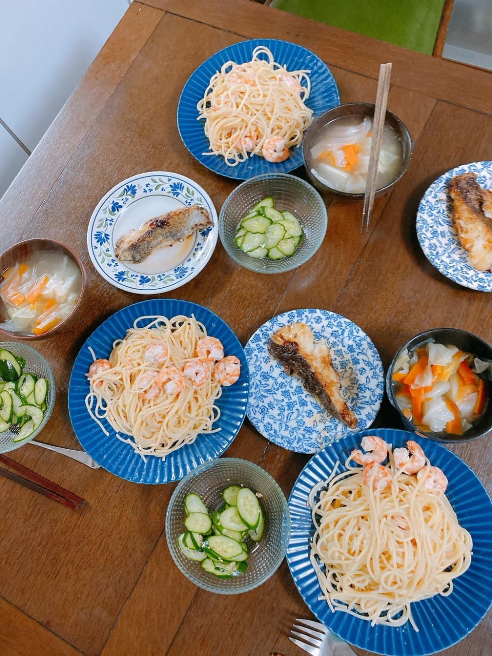 兒子做出一頓家常菜。