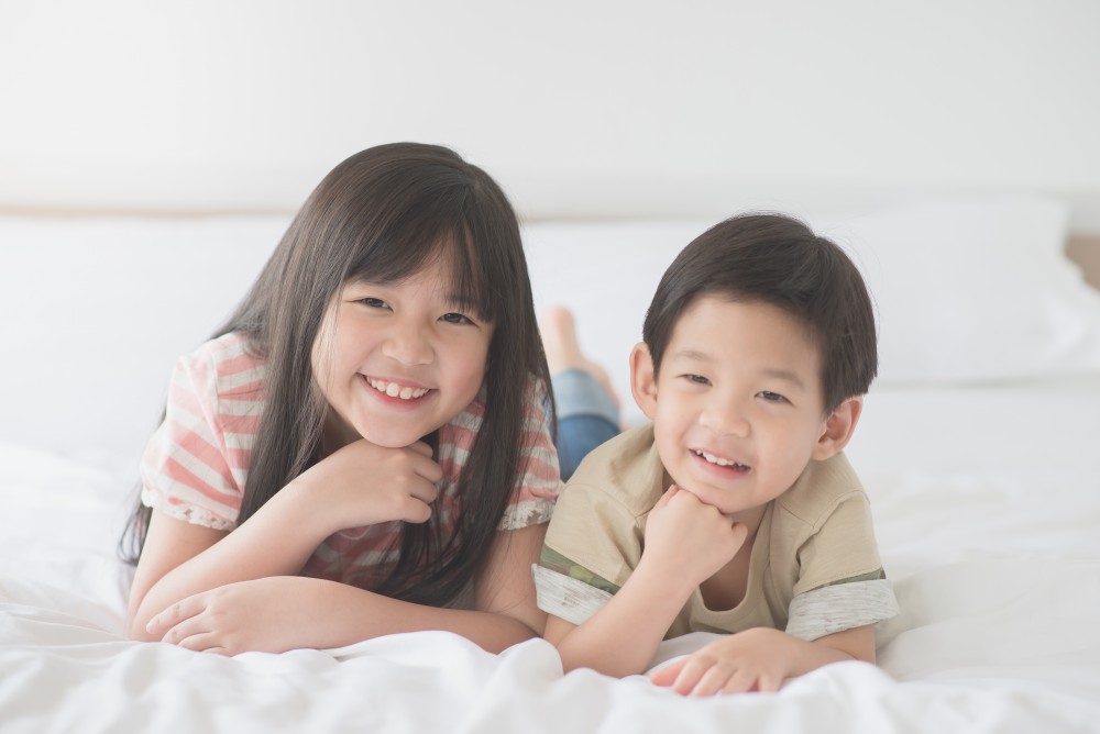 兄弟姊妹相親相愛是父母最大心願。