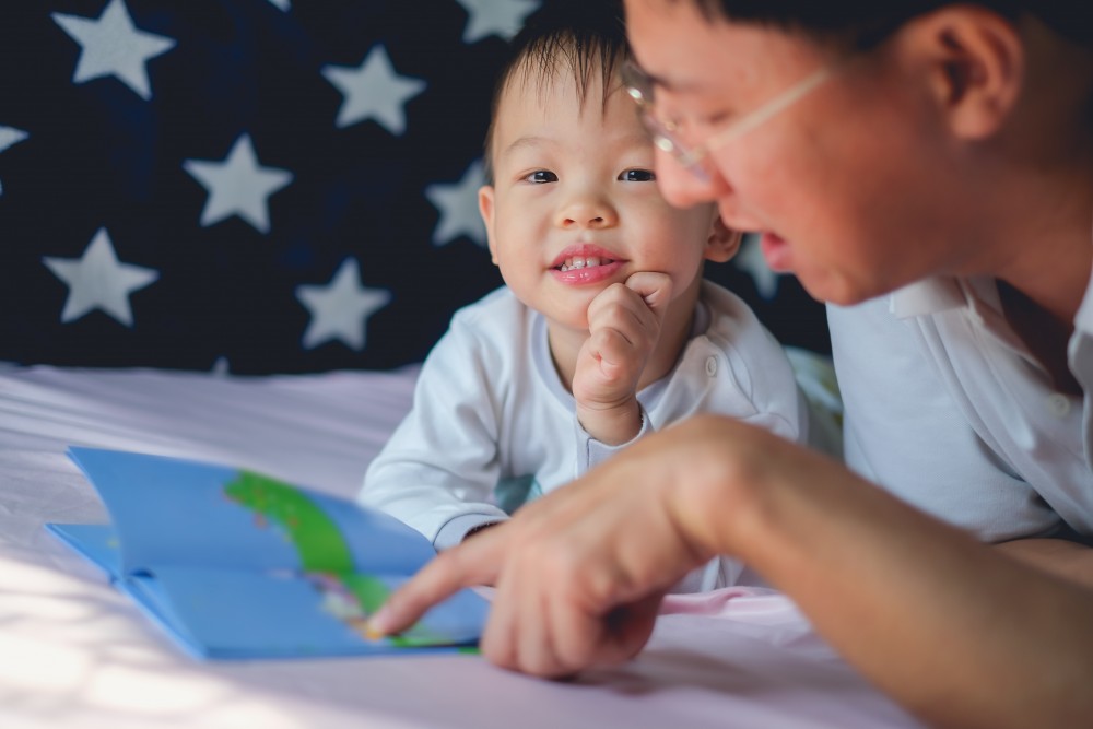 親子閱讀。