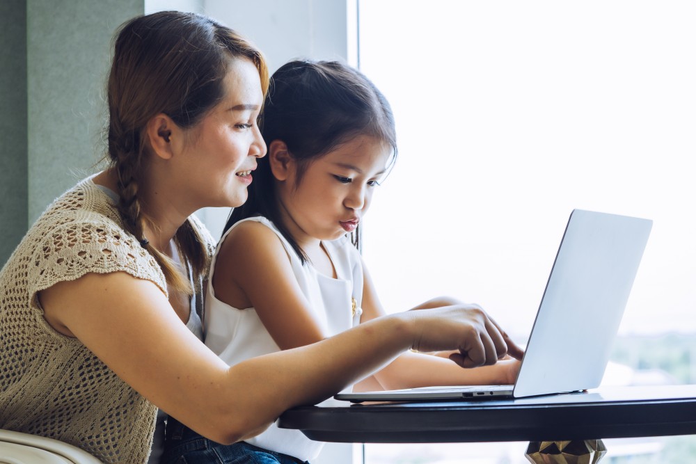 學校大多改以網上學習為主。