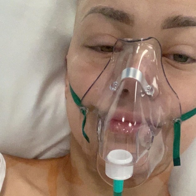 Lois Parker是位21歲的單親媽媽。