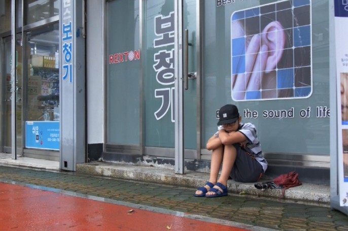 孫子想送助聽器卻無能為力。