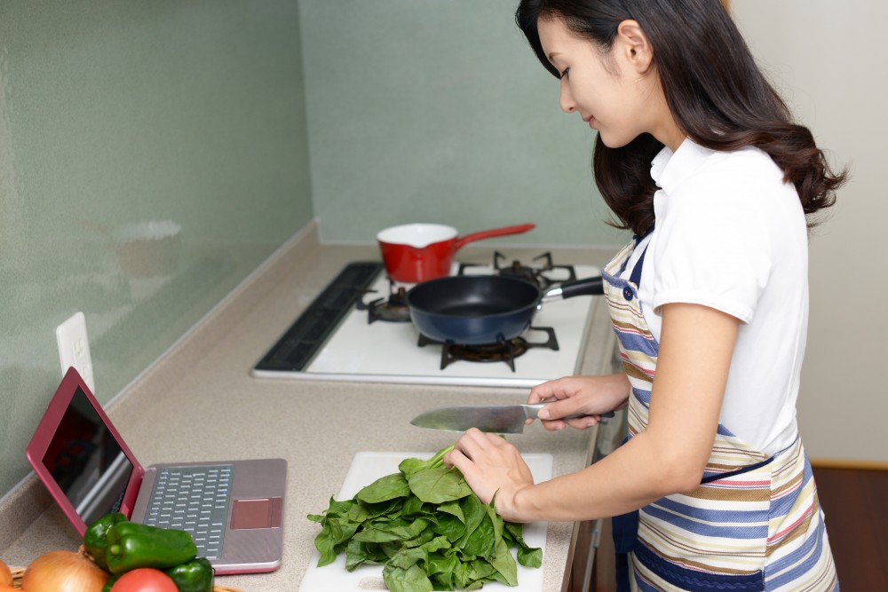 孕期要注意食物安全。