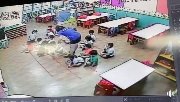 3歲幼稚園生不小心賴尿.