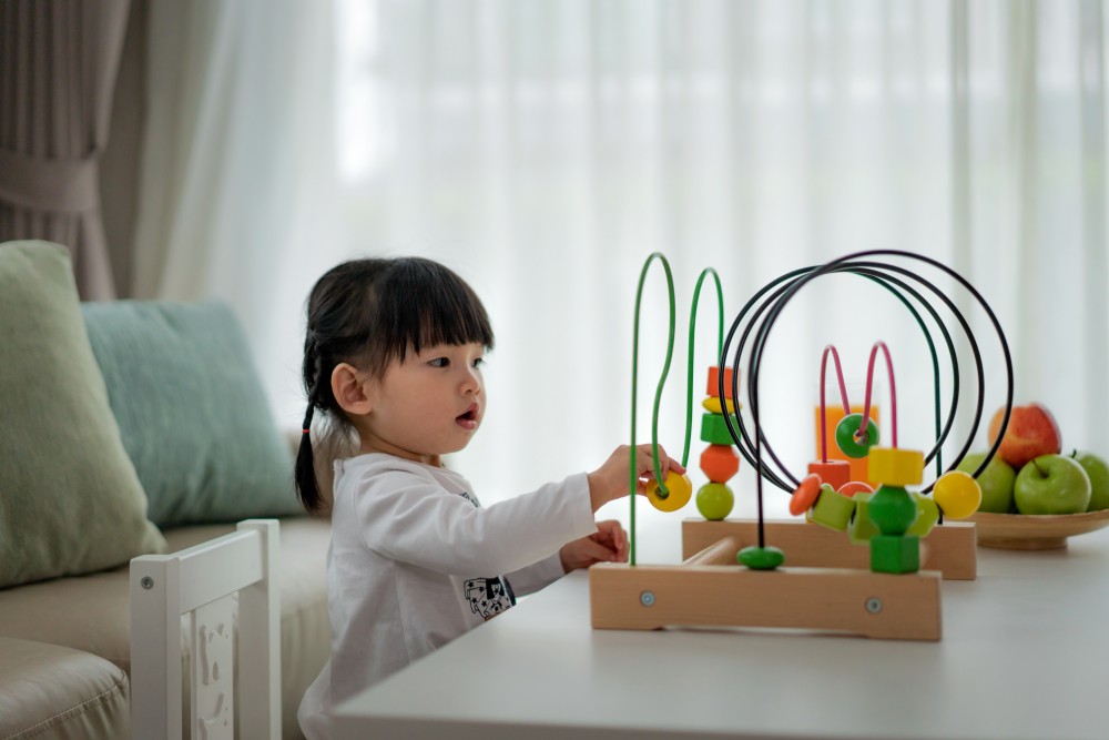 kids play alone