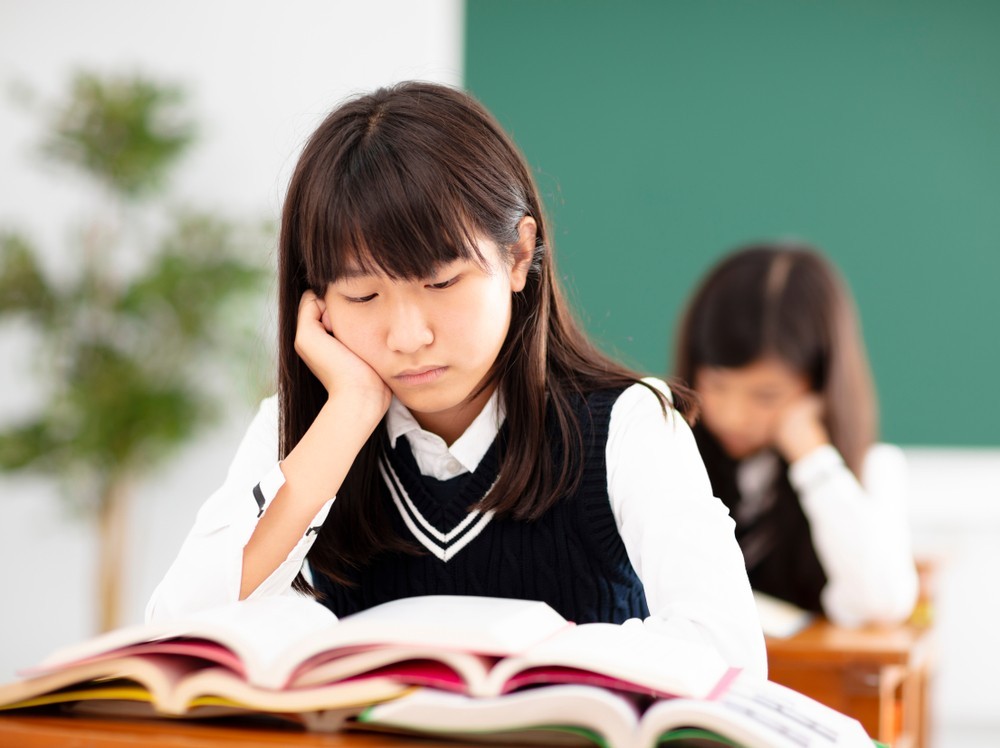 做功課。