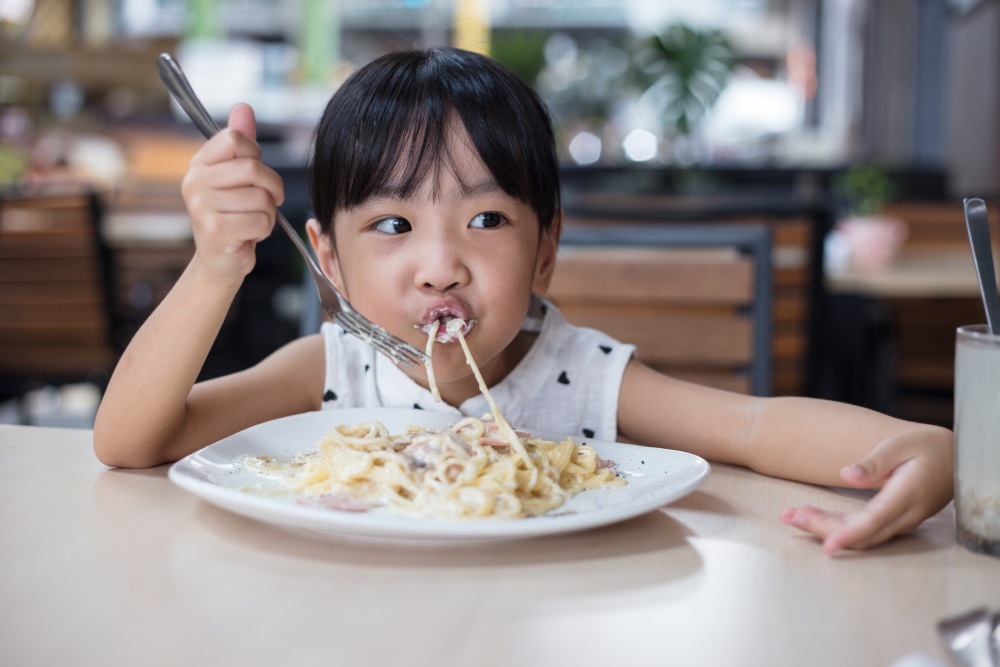 kid eat