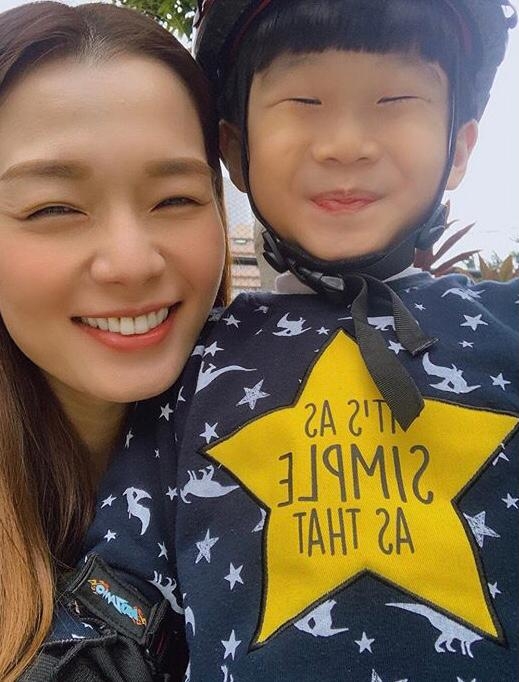 呂慧儀與兒子