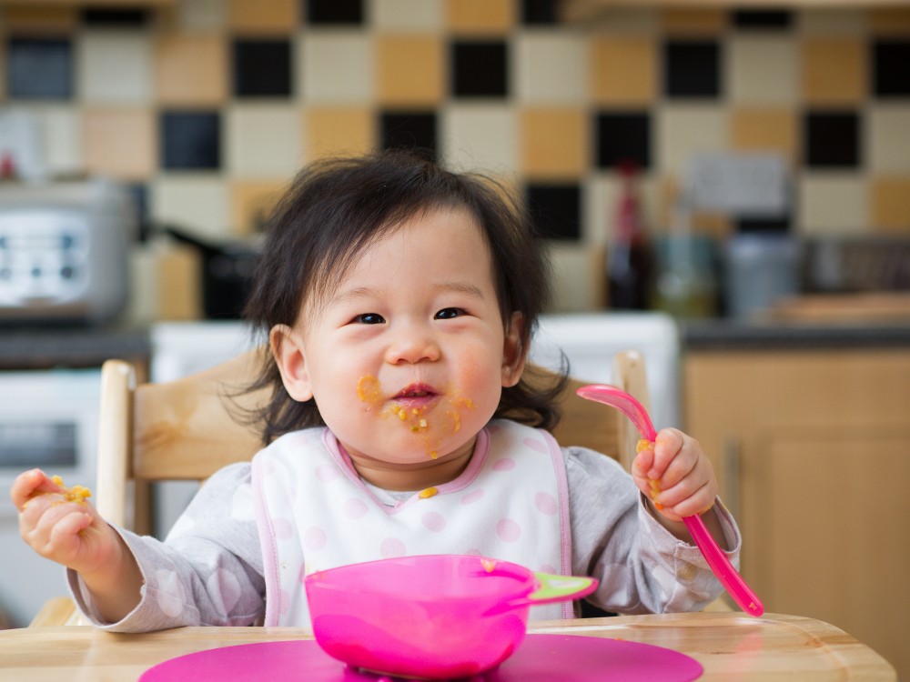 baby eat