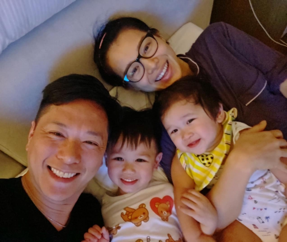 胡杏兒一家四口