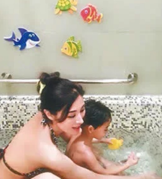 李嘉欣 微博