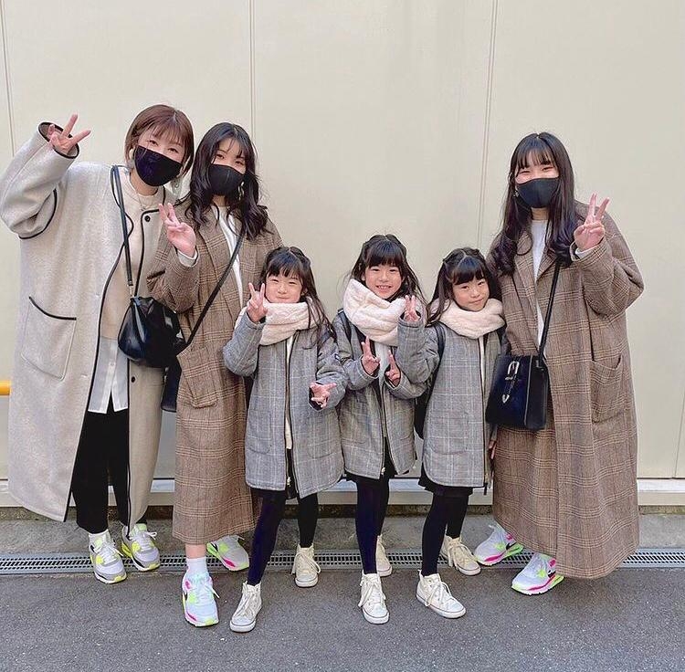 六母女。